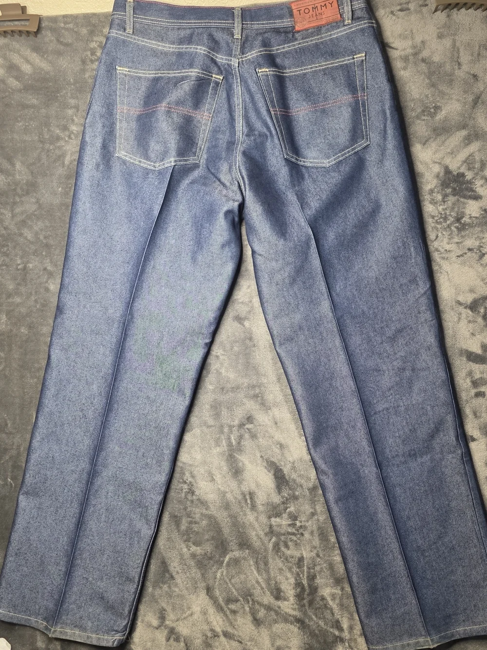 Tommy Hilfiger Denim Jeans Made In USA 36/32 Red Stitch Red Brand Tag